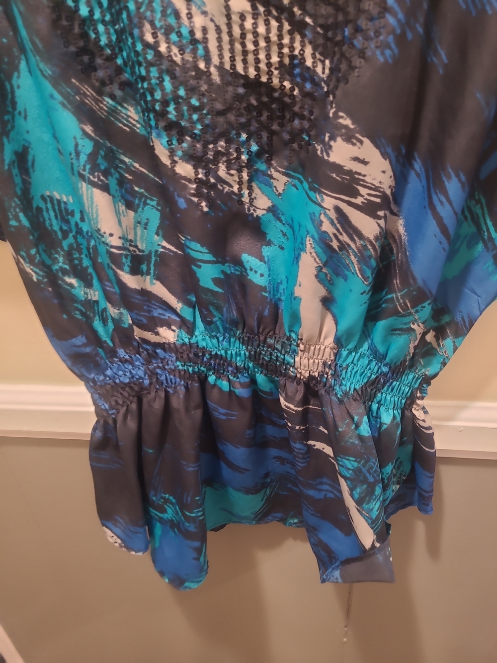 Calvin Klein Blue & Teal Abstract V-Neck Blouse Medium - Picture 6 of 11